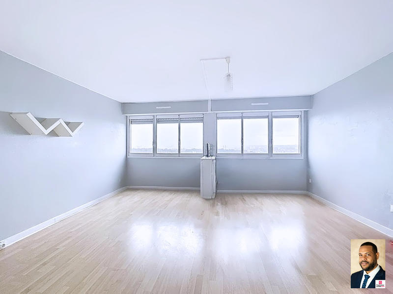 Appartement - 100 m² - 5 pièces