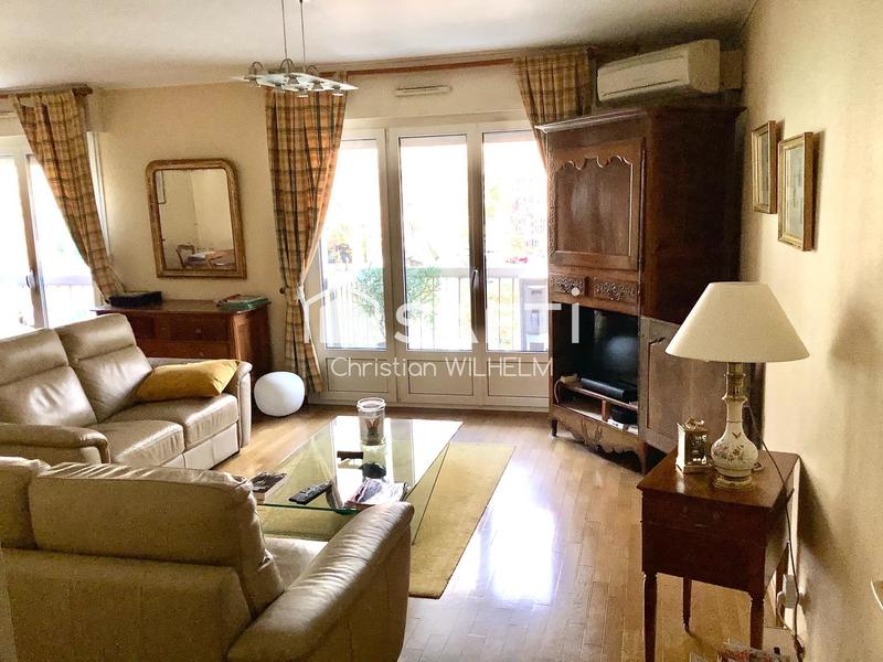 Appartement - 79 m² - 3 pièces