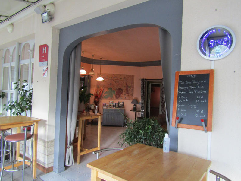 Maison - 2 000 m² - 23 pièces