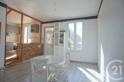Maison - 82 m² - 4 pièces