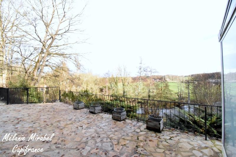 Maison - 186 m² - 10 pièces