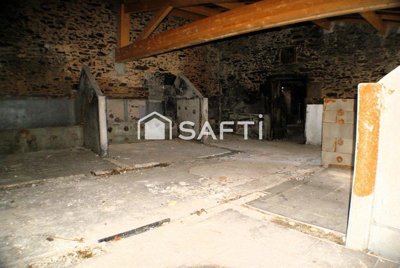 Maison - 250 m² - 4 pièces