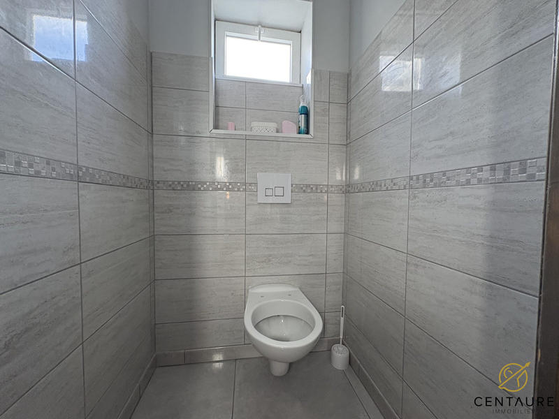 Maison ancienne - 295 m² - 11 pièces