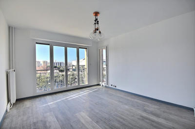 Appartement - 70 m² - 4 pièces