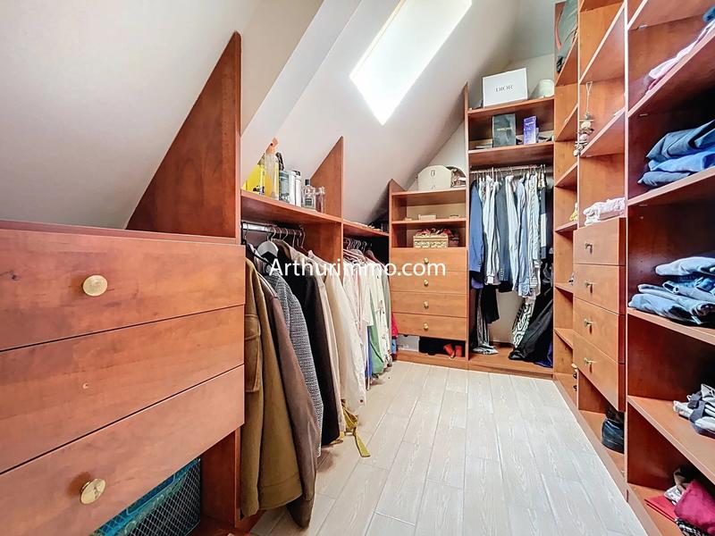 Maison - 190 m² - 6 pièces