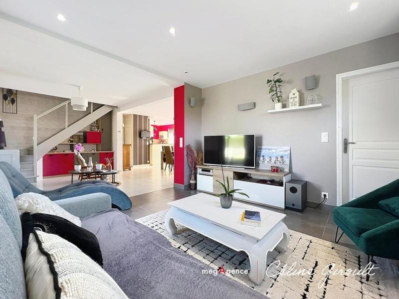 Pavillon - 120 m² - 6 pièces