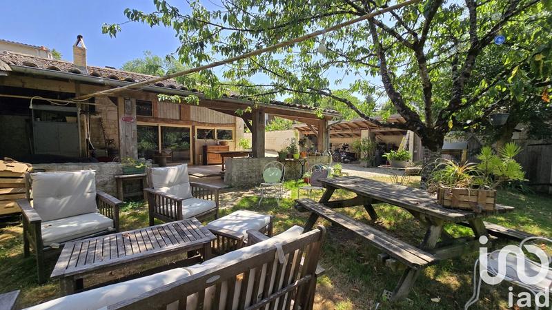 Maison - 203 m² - 6 pièces