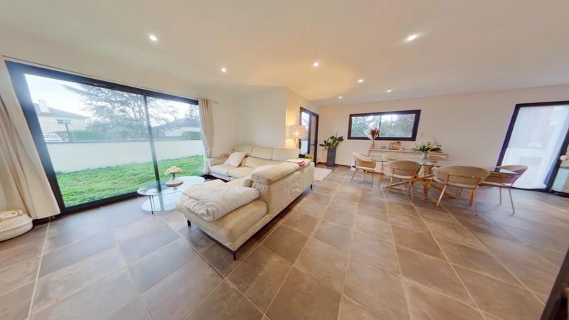 Maison - 112 m² - 4 pièces