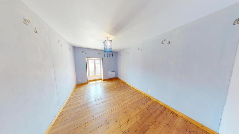 Maison - 200 m² - 7 pièces