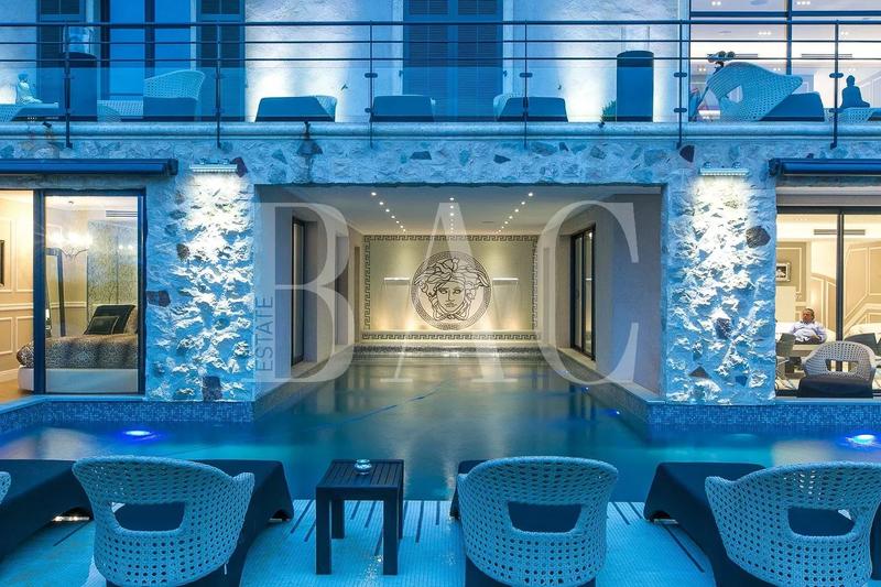 Hôtel particulier - 1 000 m² - 22 pièces