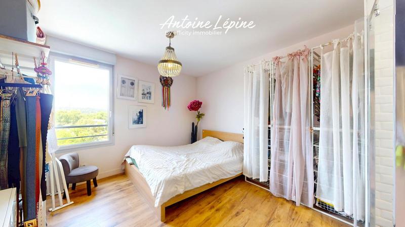 Appartement - 125 m² - 5 pièces