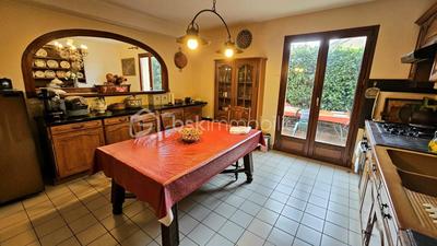 Maison - 190 m² - 10 pièces