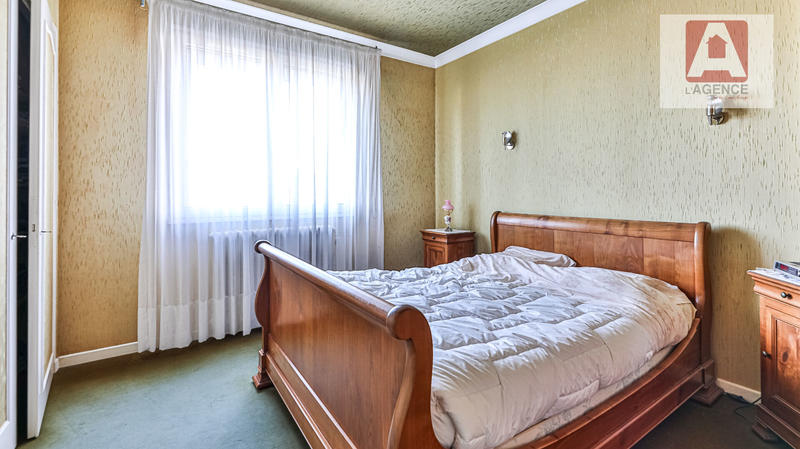 Maison - 104 m² - 5 pièces