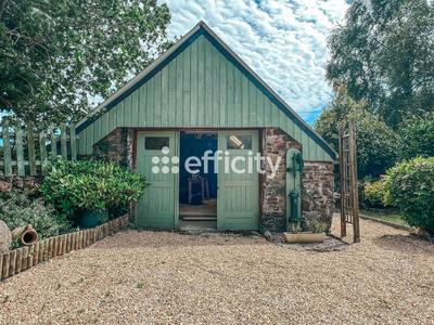 Maison - 150 m² - 8 pièces