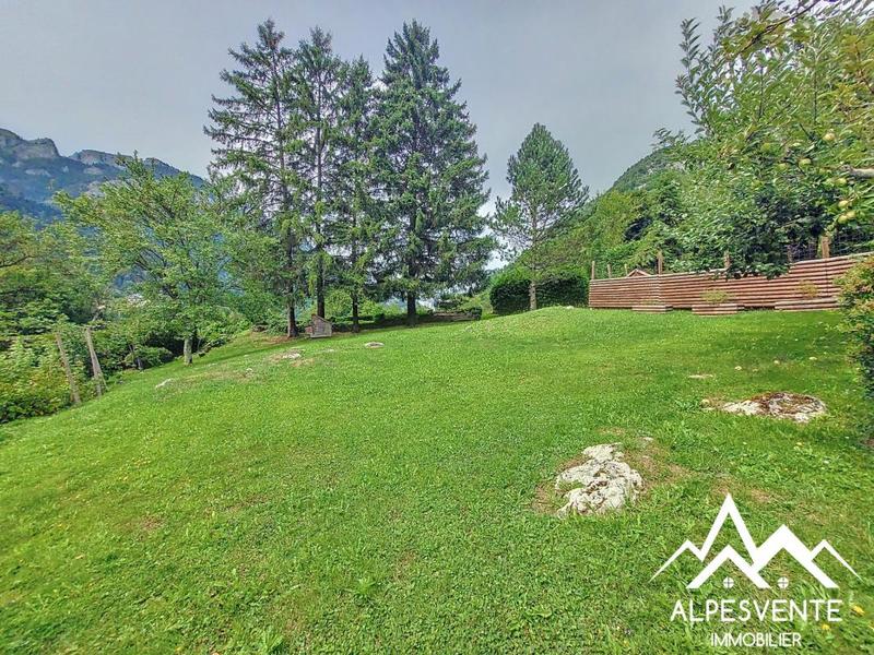 Maison - 249 m² - 9 pièces