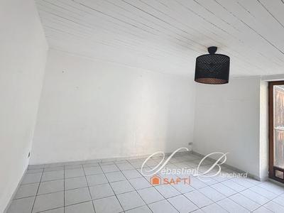 Maison - 87 m² - 5 pièces