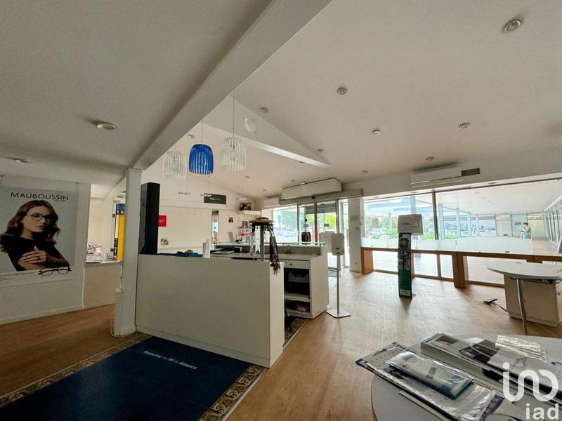 Local commercial - 132 m²