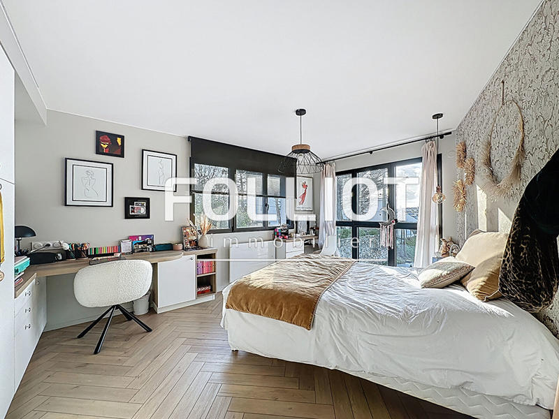 Maison - 167 m² - 6 pièces