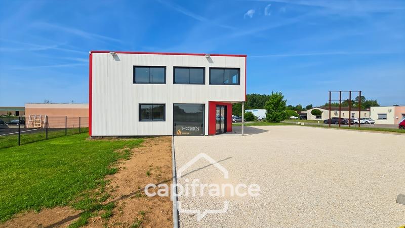 Local commercial - 220 m² - 9 pièces
