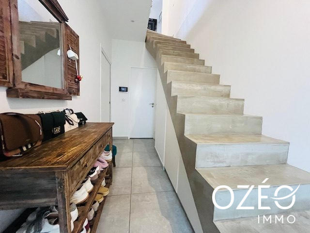 Maison contemporaine - 120 m² - 4 pièces