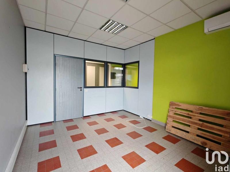 Bureau - 65 m²