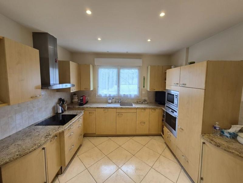 Maison - 162 m² - 6 pièces