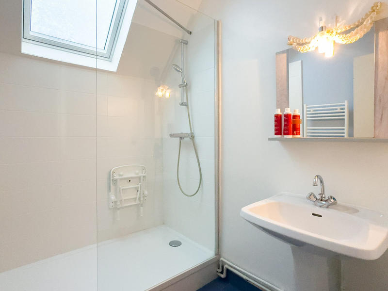 Maison - 230 m² - 9 pièces