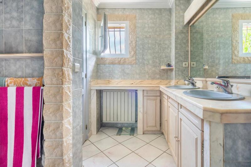 Maison - 145 m² - 7 pièces