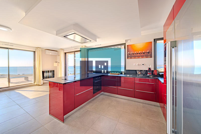 Appartement - 90 m² - 4 pièces