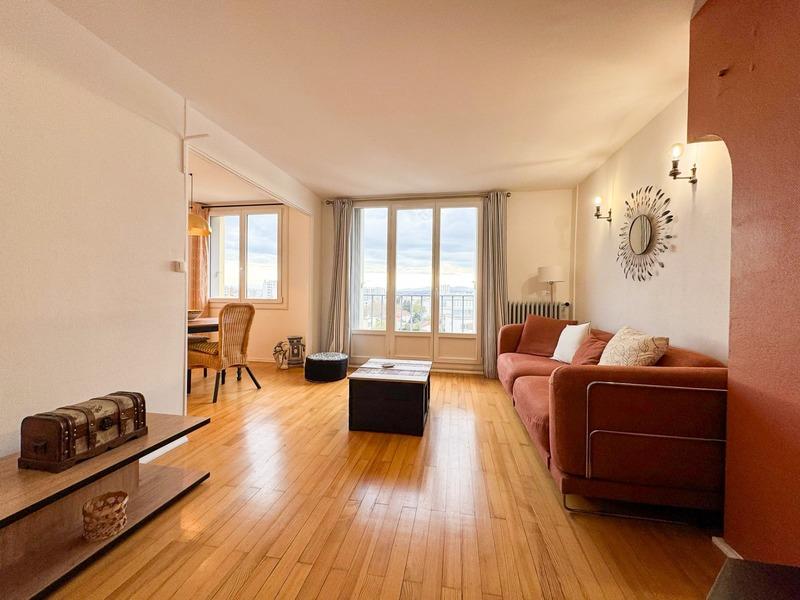Appartement - 64 m² - 4 pièces