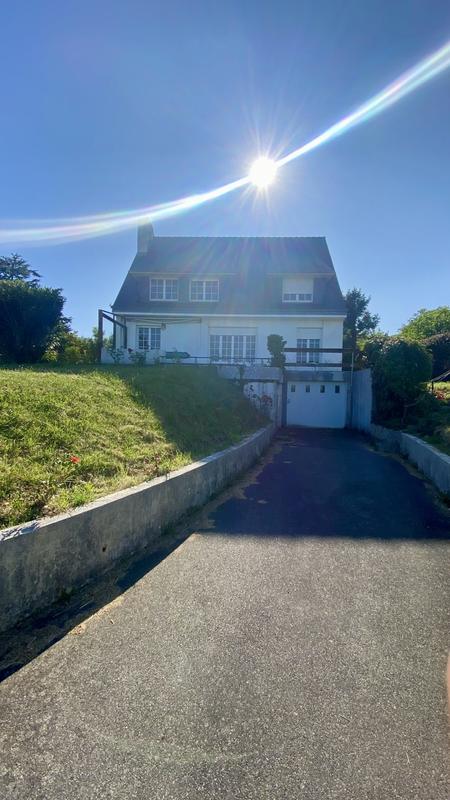 Maison traditionnelle - 135 m² - 8 pièces