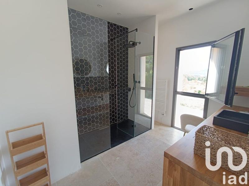 Maison - 185 m² - 6 pièces