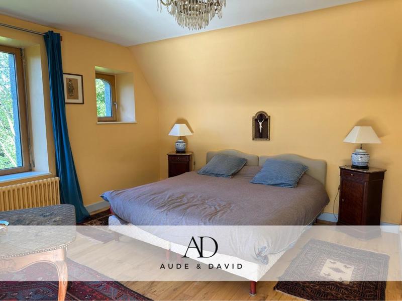 Maison - 200 m² - 10 pièces