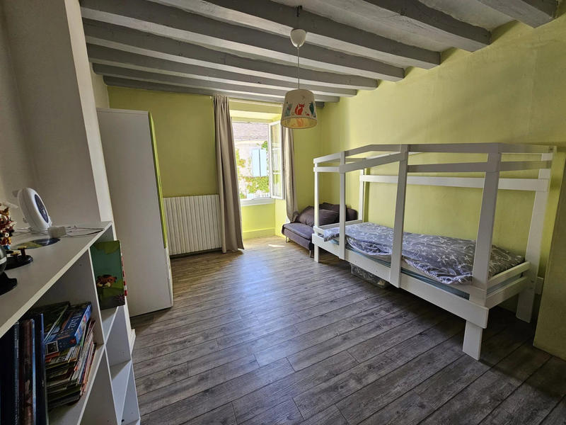 Maison traditionnelle - 180 m² - 9 pièces