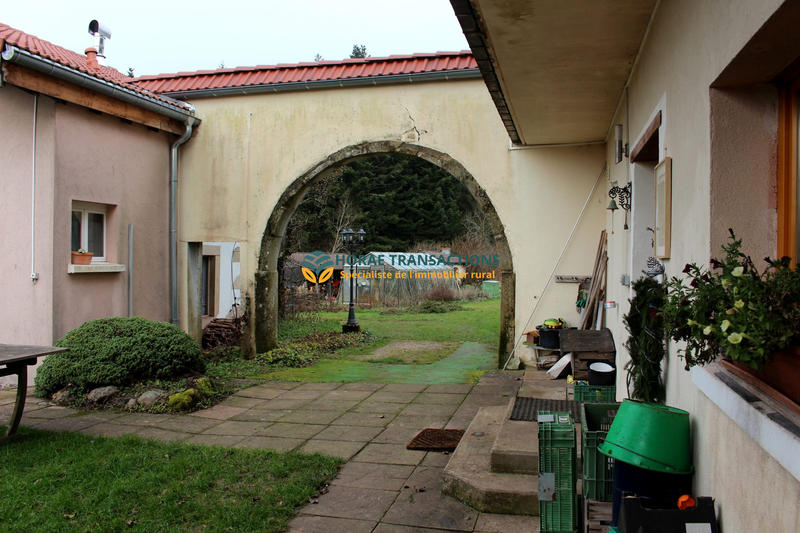 Maison - 323 m² - 15 pièces