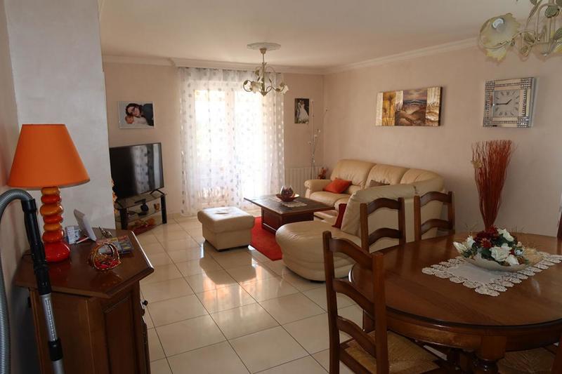 Maison traditionnelle - 121 m² - 6 pièces