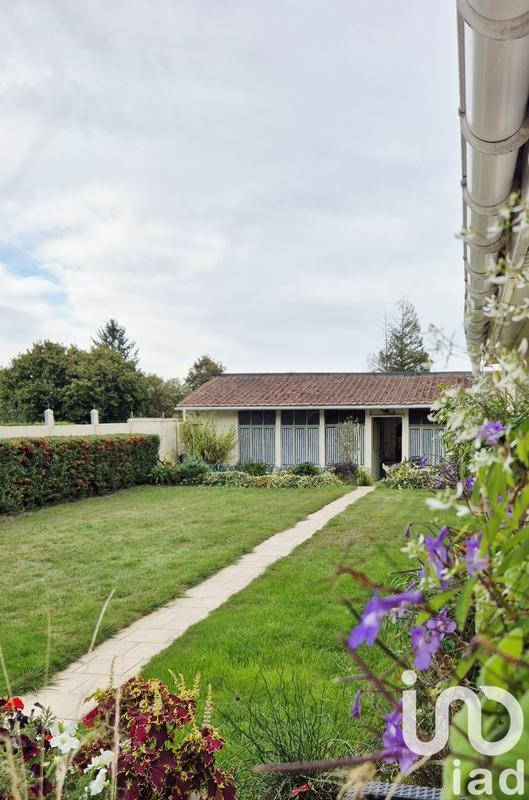 Maison - 214 m² - 11 pièces