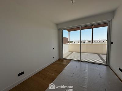 Appartement - 120 m² - 4 pièces