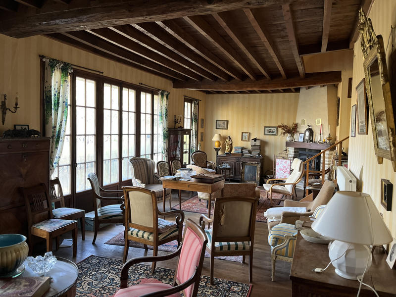 Maison - 254 m² - 4 pièces