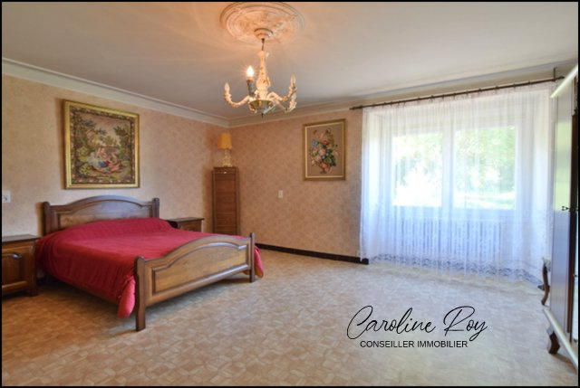 Maison - 159 m² - 6 pièces