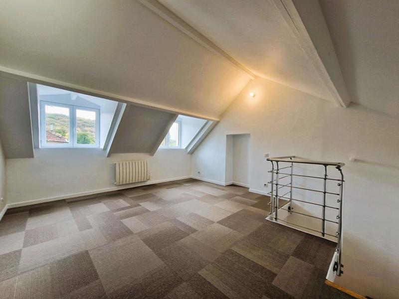 Maison - 102 m² - 4 pièces