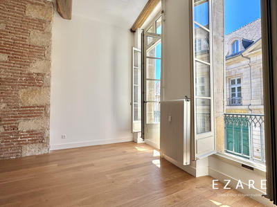 Appartement - 80 m² - 3 pièces