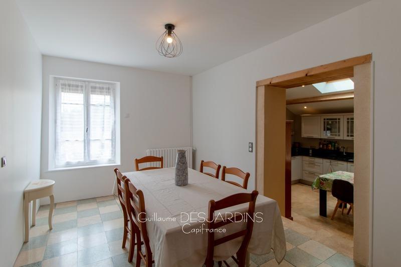 Maison - 125 m² - 7 pièces