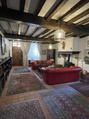 Maison - 231 m² - 6 pièces