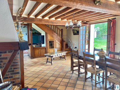 Maison - 166 m² - 7 pièces