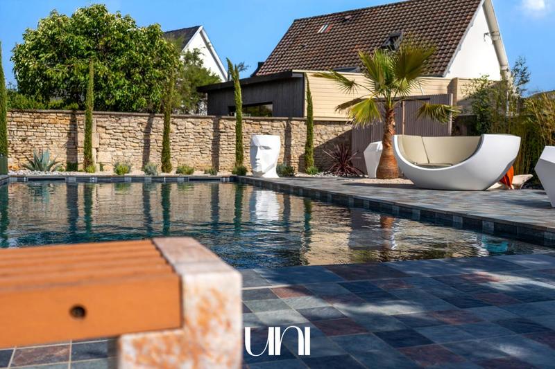 Maison - 300 m² - 7 pièces