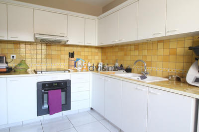 Maison - 99 m² - 4 pièces