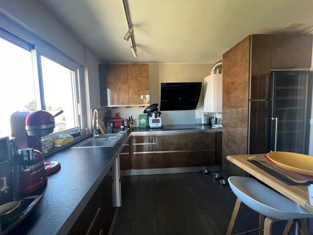 Appartement - 100 m² - 6 pièces