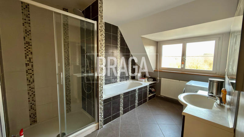 Maison - 83 m² - 5 pièces