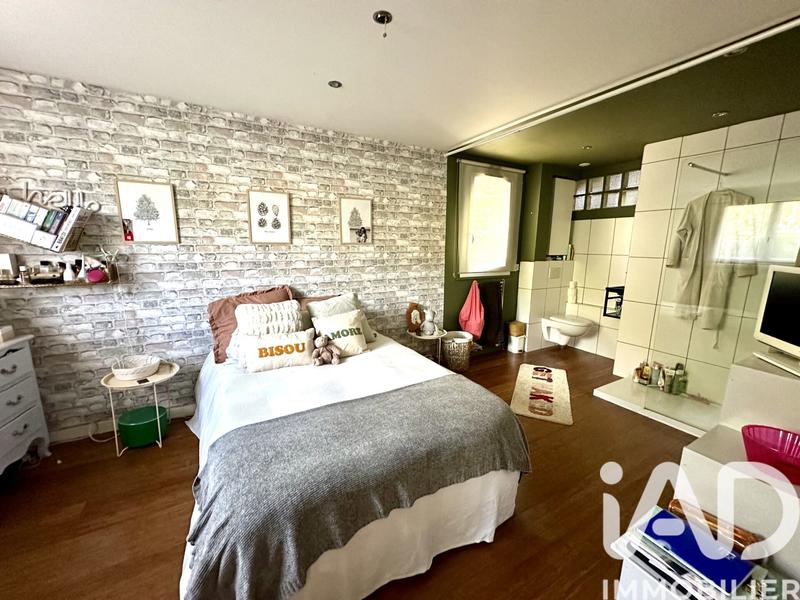 Maison - 200 m² - 6 pièces